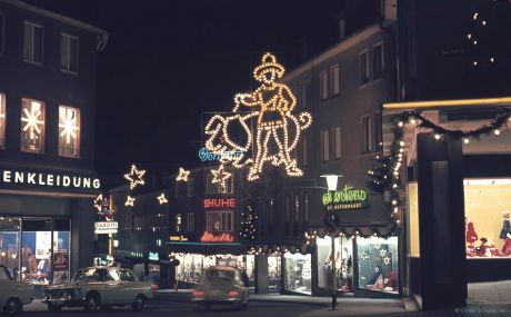 Weihnachten in der Solinger City (ca.1962) - III: Linkgasse, vom alten Markt aus gesehen