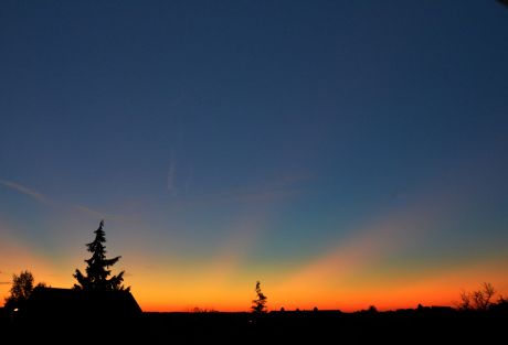 Blaue Stunde vor Sonnenaufgang